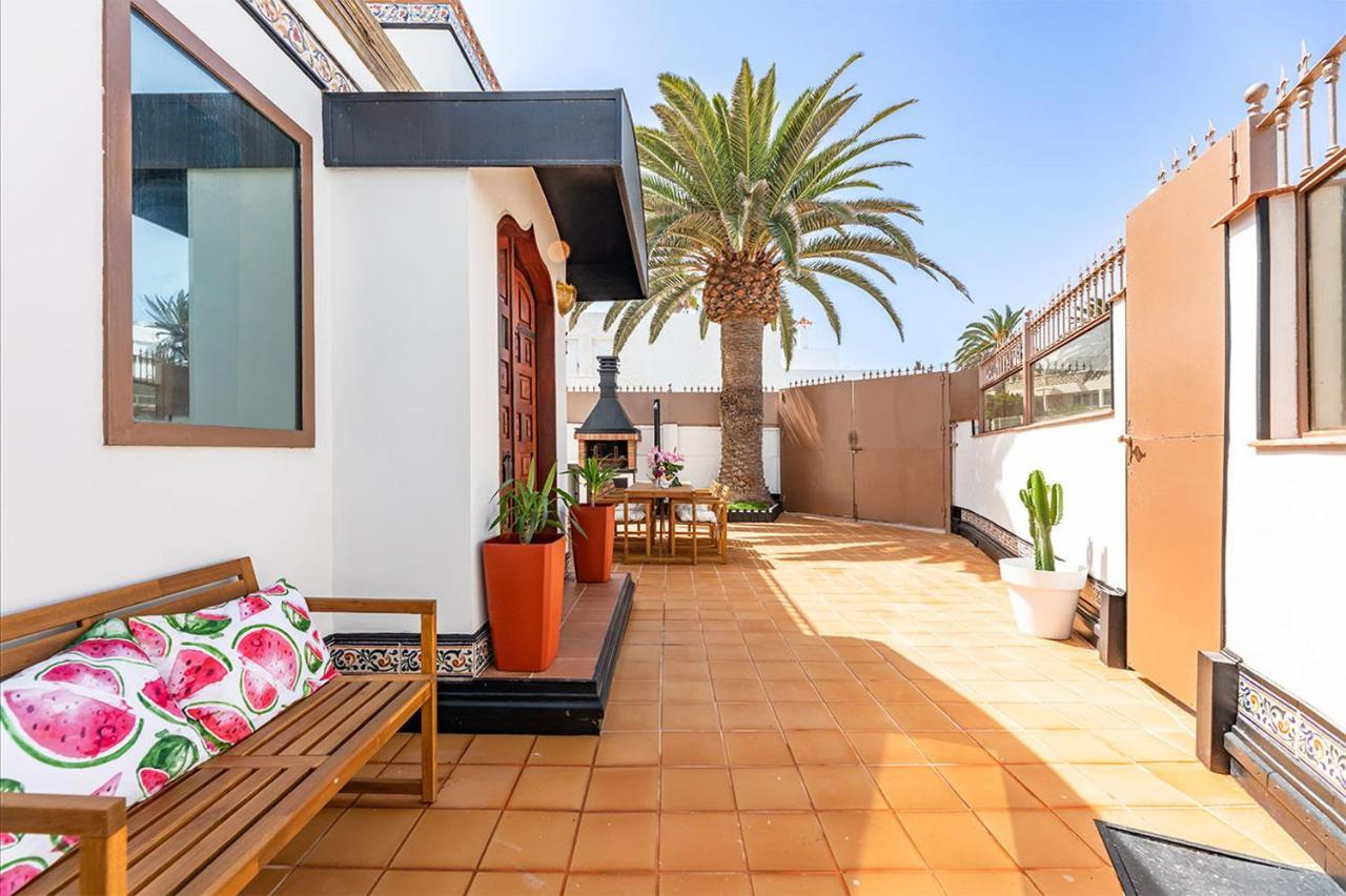 Villa Corralejo Bay Beachfront Corralejo By Holidays Home Dış mekan fotoğraf